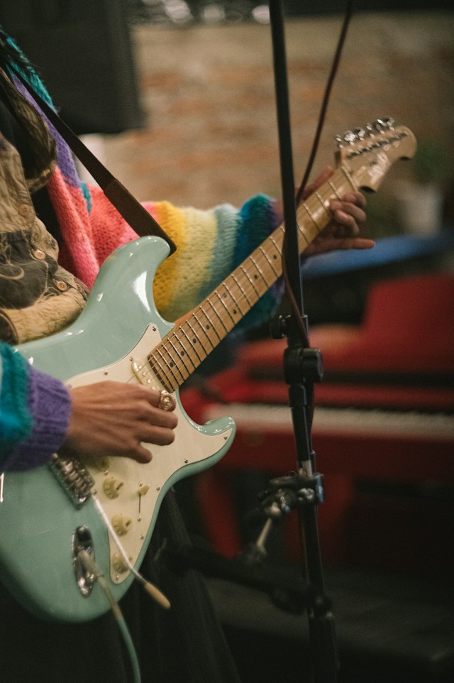 Guitare électrique : ce qu’un bon professeur peut changer dans votre son